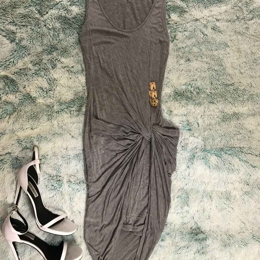 Midi symmetrical cotton dress.